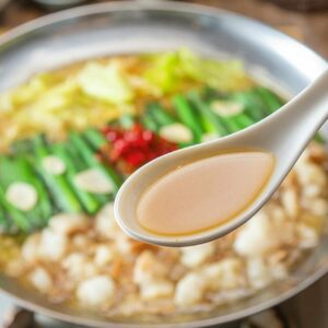 「上田商店」工場直販 お徳用もつ鍋セット(白味噌/8-10人前) 吉富町/株式会社吉浦コーポレーション[BGAD060]