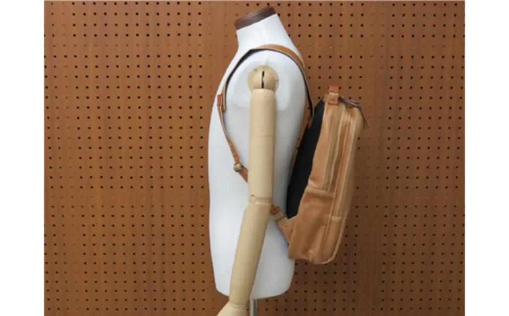 レトロリュック (No.4990-24) キャメル / 木和田 リュック リュックサック 2層式 仕分け収納 白化合皮 ポケット ペットボトルホルダー 高級 かばん カバン バッグ 鞄 手作り メンズ