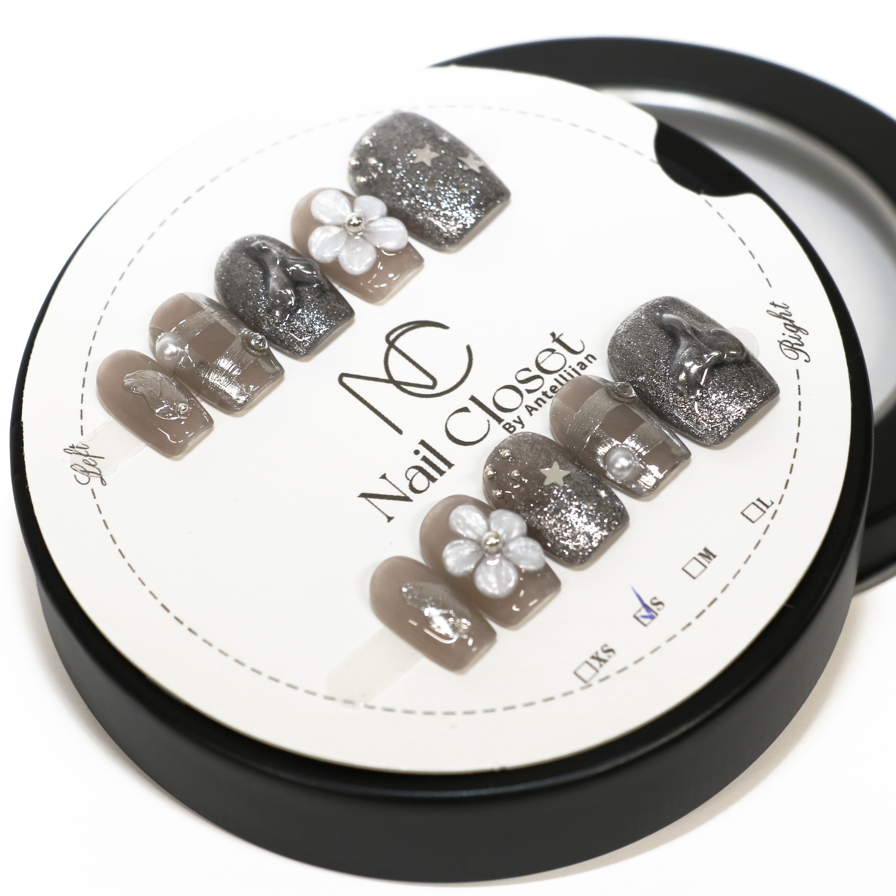 
            ネイルチップ　ショート【星霞】XSサイズ　Antellijan大宮ネイルサロンのハンドメイド　S4-XS　【11100-2114】
          