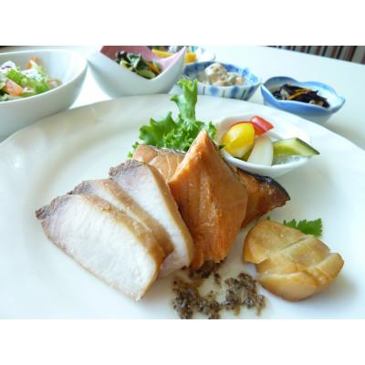 ふるさと納税 仙台市 伊達の燻製　潮セット |  | 01