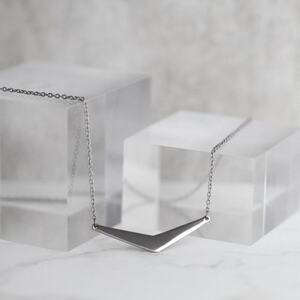 純チタンバーネックレス (V字) 42cm | アクセサリー ネックレス