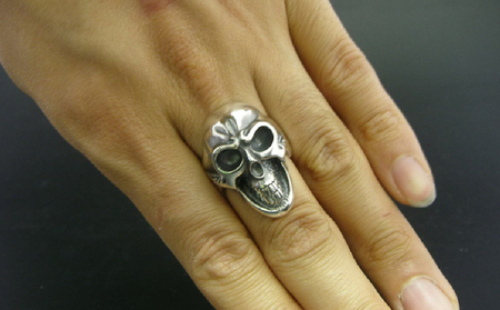 Standard  skull  ring スタンダード スカル リング ｜ 定番的 な スカル の 指輪 です シルバー アクセサリー 髑髏 モチーフ 925 ハンドメイド 選べる サイズ ジュエリ