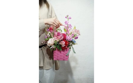 【3回定期便】季節の生花カラーバスケットフラワーS / お花 フラワー ミニサイズ アレンジメント カラーバスケット おしゃれ インテリア 省スペース プチギフト おまかせ 手作り 雑貨 季節の便り 