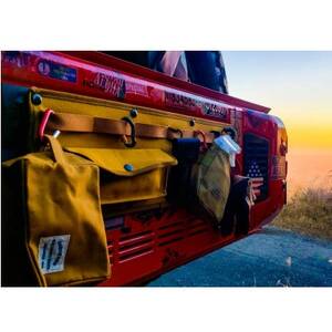 スズキ　ジムニーのバックドアをお洒落に演出するアイテム!　バックドアポケット　オリーブ【1682762】