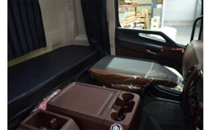 日野 17レンジャー 標準 フラットキット 寝台用 車用品 トラック用 車内用品 高級仕様 上質な生地 高級感 寝台マット レザー調生地 寝心地 長距離 