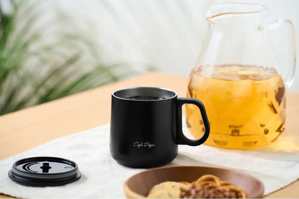 Ｃａｆé Ｄａｙｓ ふた付きマグカップ NCD-M360 ブラック