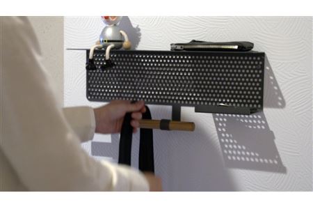 ＷＡＬＬ　ＨＡＮＧＥＲ（壁付け用小物置き）【カラー：サテンブラック】