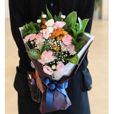 ふるさと納税 長崎市 お花やお色・ラッピングはお任せ!!御供の花束 |  | 02