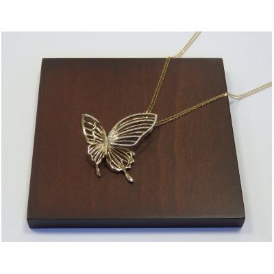 ふるさと納税 中央市 K18イエローゴールド蝶モチーフダイヤモンドネックレス