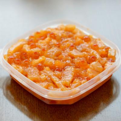 ふるさと納税 斜里町 【北海道知床産】鮭いくら親子漬け 200g(100g×2) |  | 01