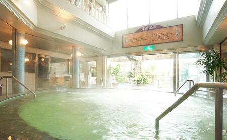 「神戸サウナ＆スパ」ご利用チケットとボディケア50分コースご利用チケット　各1枚