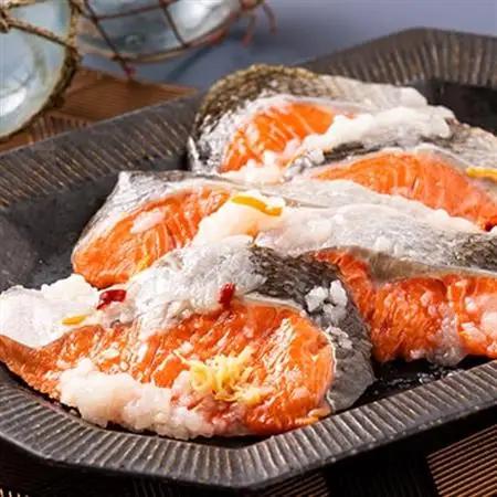 飯寿しセット(紅鮭 200g＆にしん 300g)【配送不可地域：離島】【1657197】
