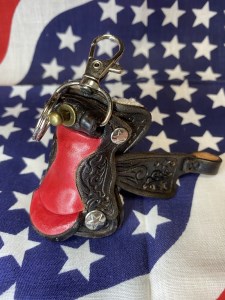 a20-367　ミニチュア ウエスタン サドル キーリング