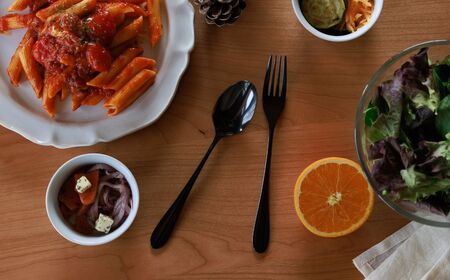 96【KURO】黒染めカトラリーフルセットつやつや スプーン フォーク ナイフ デザート スープ ステンレス製 燕三条製 新生活 ギフト 経年変化 おしゃれ キッチン ごちそう おもてなし【031S0