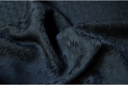 絹織物　京都「丹後ちりめん」色無地　千鳥格子（鉄納戸）