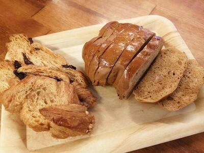 おやつにピッタリ　Bakery＆Bakeryの北海道産小麦・無添加生地のラスクセット_03876