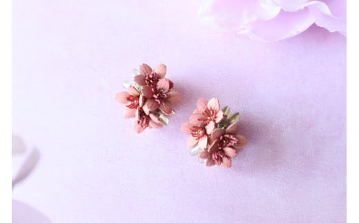 【イヤリング】桜 革花スタッドピアス･イヤリング/ピンク/春レザーアクセサリー/2024