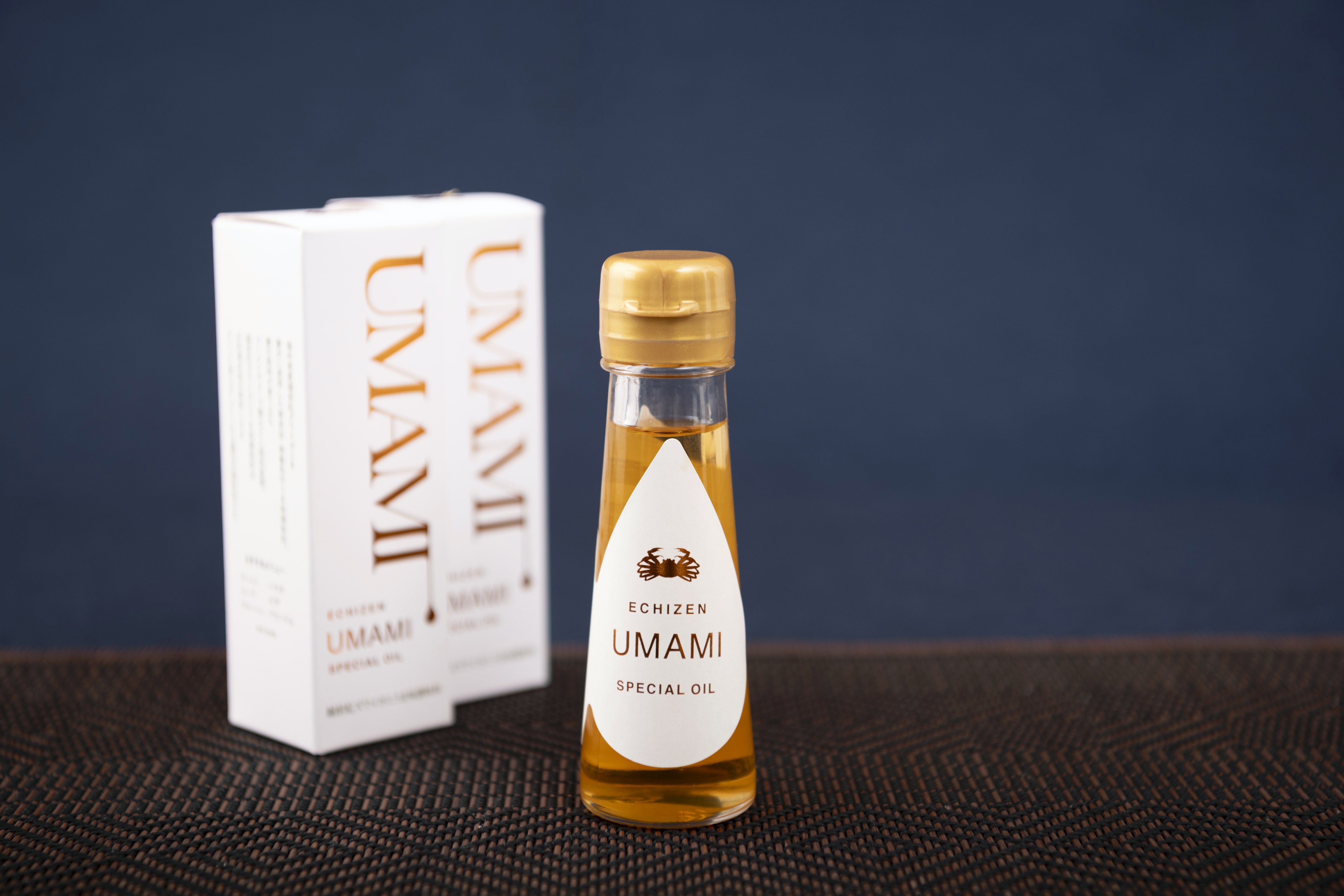 
            越前紅ズワイガニうま味調味料「ＵＭＡＭＩ」（寄付の使い道に「福井県内でのSDGs推進活動を応援」を選択された県外在住の方のみ）
          