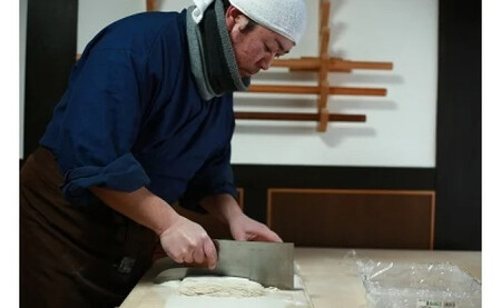 【年越し限定:12月30日発送】石臼挽き 手打ち蕎麦 (そばつゆ&薬味付き) 4食分 年越しそば 岩手県 北上市 E0076-02