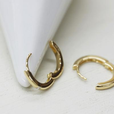 ふるさと納税 甲府市 K18 イエローゴールド ダイヤフープピアス 中折れ式 0.02ct 0119231 |  | 01