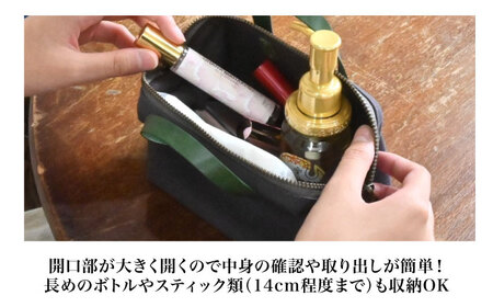 帆布ミニポーチ チャコールグレー×本革持ち手コニャック(琥珀色)　滋賀県長浜市/株式会社ブラン・クチュール[AQAY236]