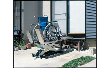 No.420 花岡車輌ダンディリフト 電源不要の車いす専用リフト ZHW－150