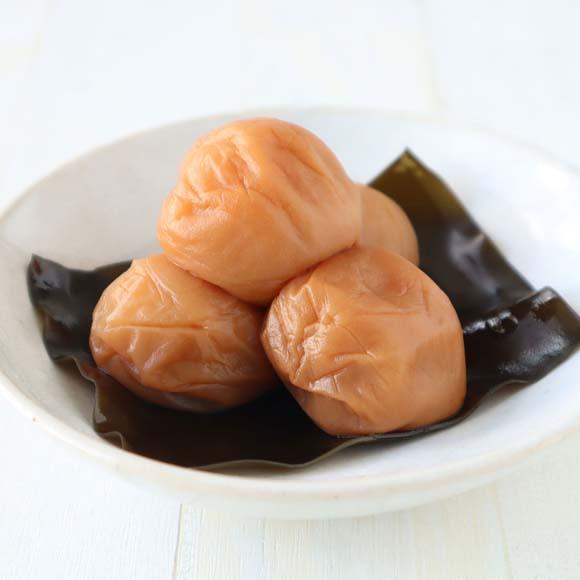 特選A級 昆布入り こんぶ梅干し 900g　kishusogo003