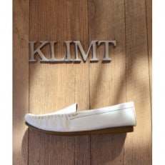 靴　KLIMT(クリムト) のふわふわ楽チン　22cm　ホワイト　モカシンシューズ