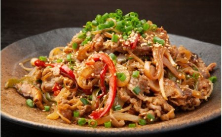 1819R_赤身が旨い！おおいた和牛ウデ・モモ切落し1kg