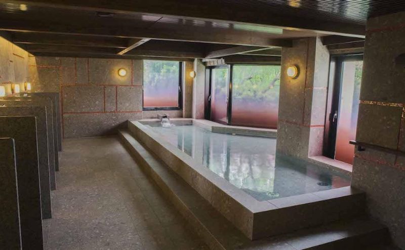 【福岡市】ザ・ルイガンズ　ペア宿泊券（朝食付き）【平日(月～木)の利用可能】