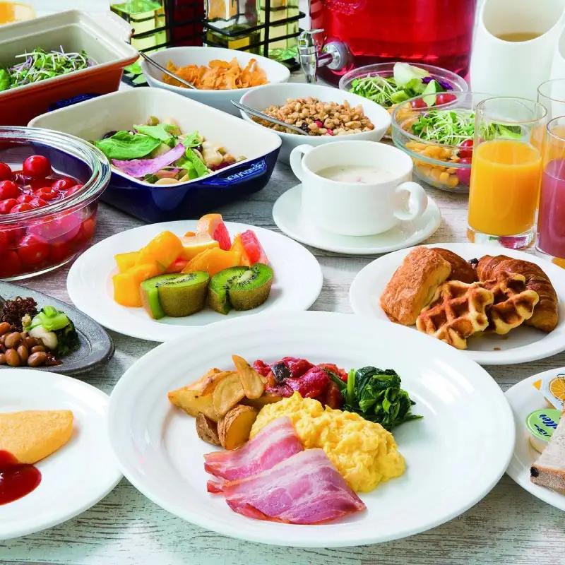 びわ湖大津プリンスホテル スカイフロア スイートルーム ペア宿泊券 ( 朝食付 ) 宿泊券