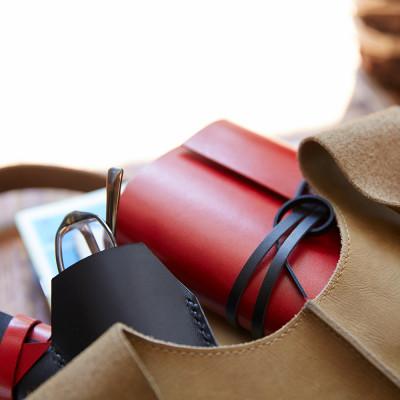 ふるさと納税 高槻市 【KAKURA】紐巻きmini6穴システム手帳 urushiレッド |  | 01