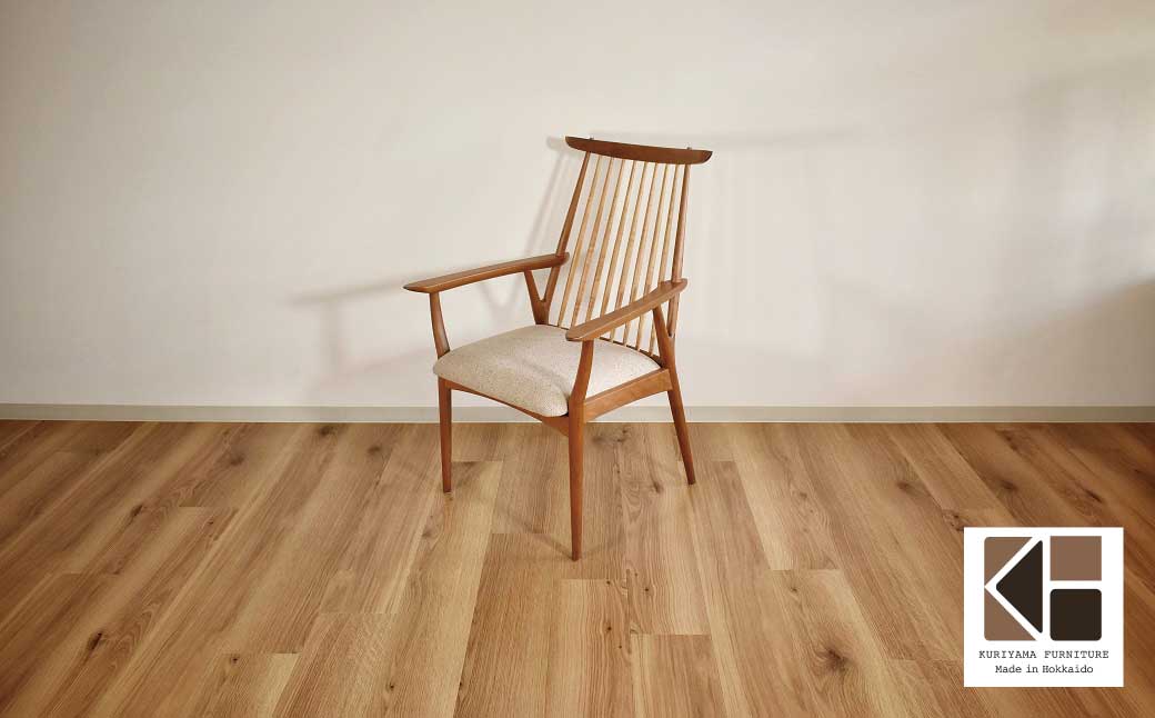スポークチェアー【張地選択可】ウォルナット・イタヤカエデ無垢材使用　