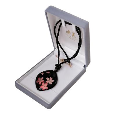 ふるさと納税 海南市 漆器のペンダント　ダイヤ形　手描き蒔絵　さくら