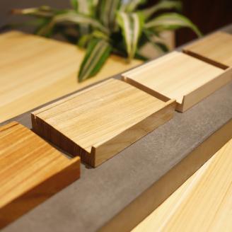 ショップカードスタンド　杉（スギ）【通常サイズ】　杢美-Mokuharu- おしゃれ 木製 木 ひのき 檜 名刺置き【mkh008-5】