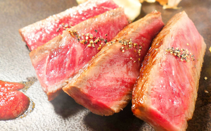 【全12回定期便】熊本和牛あか牛ロースステーキ 約200g×2枚 / 菊陽町 あかうし 熊本県 肉 にく niku ブランド 旨み【有限会社　三協畜産】 [BHAS038]