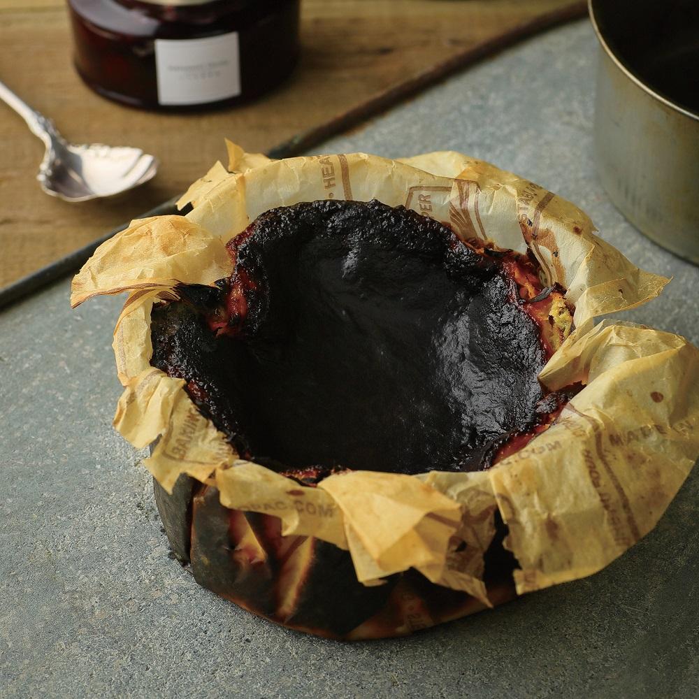 【kazunori ikeda individuel】伊達ブラックチーズケーキ　【お菓子・チーズケーキ・スイーツ・チーズ・ケーキ】