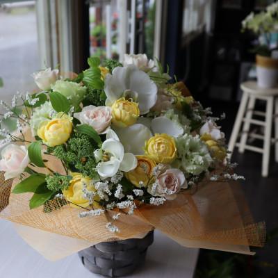 ふるさと納税 筑西市 【2週間毎定期便】季節のお花のアレンジメントLサイズ〜届いてそのまま飾れるフラワーアレンジ全24回 |  | 01
