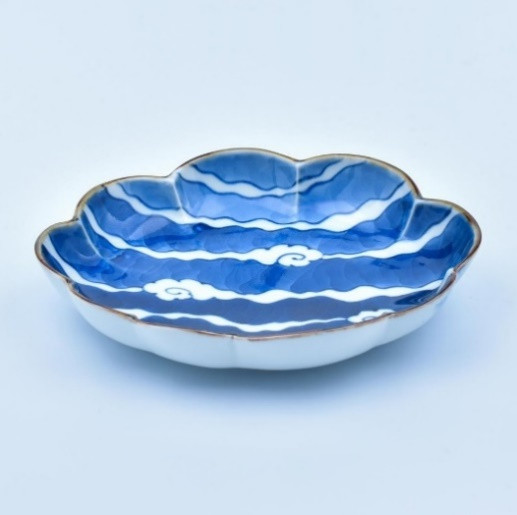 
                  有田焼【福泉窯】雲形深皿 雲濃
                