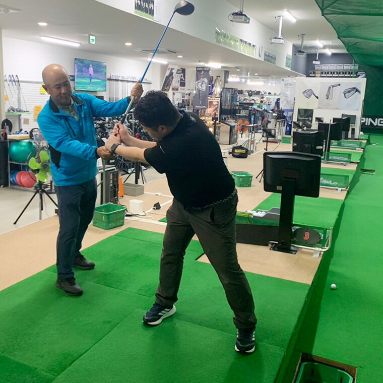 【ふるさと納税】ゴルフ レッスン＆練習チケット 2ヵ月・4ヵ月・6ヵ月 フリー利用券 / ゴルフレッスン チケット ゴルフ練習 チケット スポーツ 体験 兵庫県 豊岡市 OVD GOLF