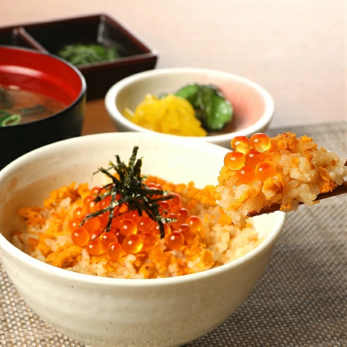 【電子レンジで温めるだけ！簡単！】プチ贅沢な海の幸ごはん！「冷凍特製うにめし（170g×6食）」