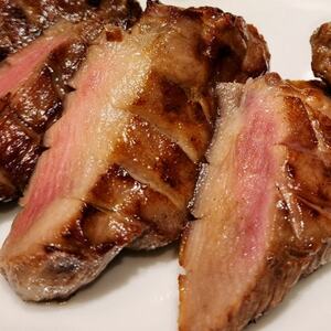 厚切り牛タン 1kg(250g×4P)【配送不可地域：離島】【1725882】