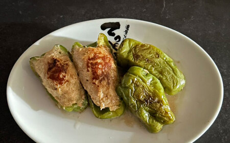 ピーマンの肉詰め 惣菜 おかず 簡単調理 肉 ピーマン 大阪府高槻市/無人屋[AOCX022]