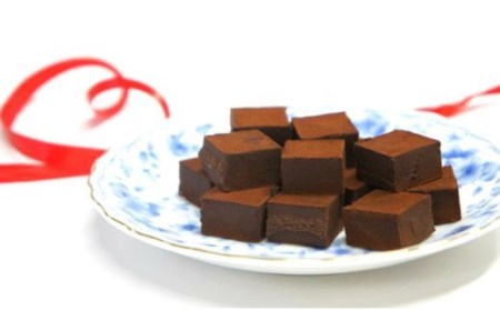 生チョコレート 16個入× 4種 (スイート、 ストロベリー、 抹茶、 マンゴー) スイーツ チョコレート チョコ