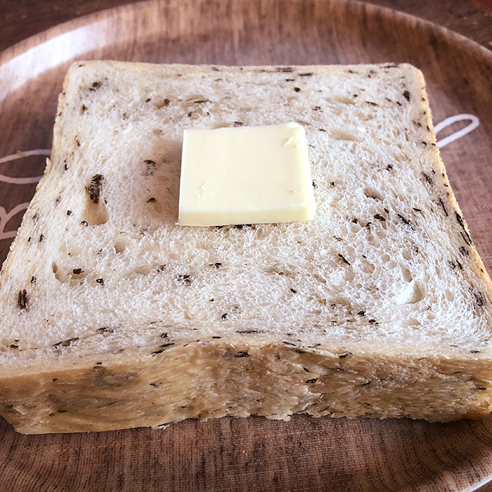 【ふるさと納税限定】佐賀県産小麦と海苔を使用した海苔食パン（2斤）：A090-012_イメージ3