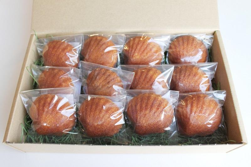 宮前区産 新鮮卵のはちみつマドレーヌ 12個入り