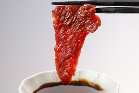 【桜屋】熊本と畜 赤身馬刺し200g（専用醤油1本付）