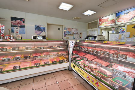 【A5ランク 近江牛】すき焼き用　赤身上モモ　1,000g（折り箱入）