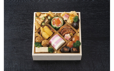 【千里山荘】おせち料理三段重