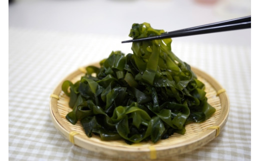 三陸 普代産 わかめ（湯通し塩蔵わかめ）100ｇ×10袋入 小分け 化粧箱入り ご希望の方には包装いたします。_イメージ3